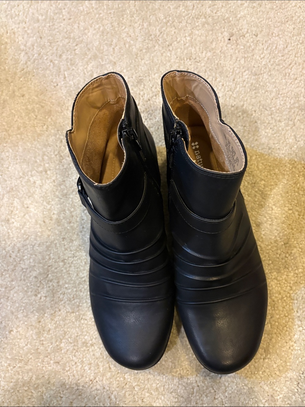 Naturalizer Black “Cora” Scrunched Faux Leather Ankle Boots-Size 8.5